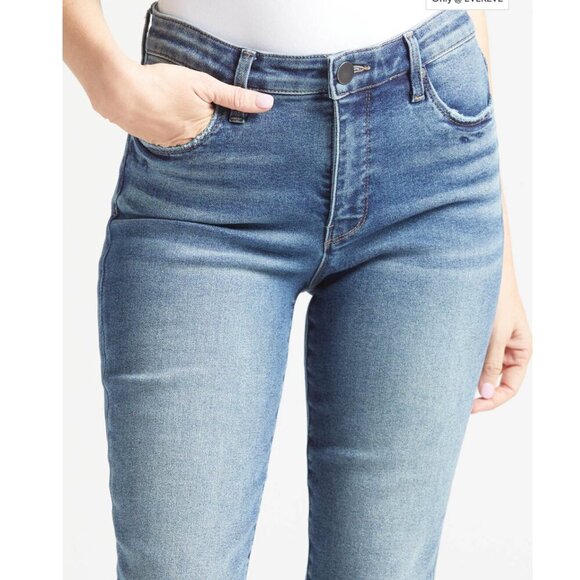 Evereve EVER Straight Jean - Picture 4 of 10